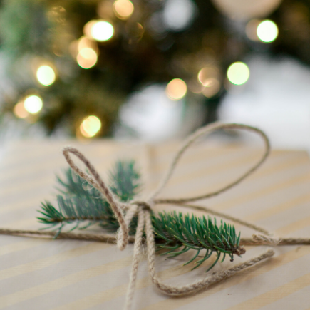 20 Frugal Christmas Tips You Need to Know