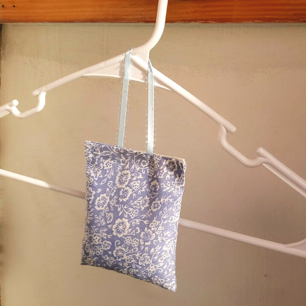 Hanging Sachet – No Sew