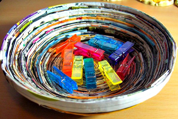 crafts using old magazines 