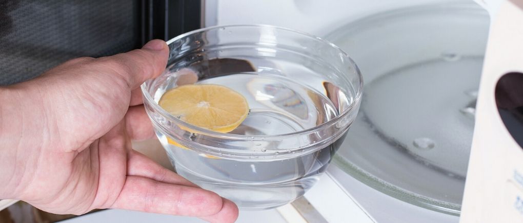 clean your microwave with a lemon